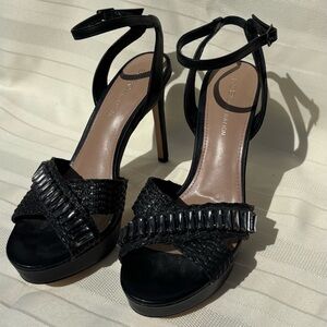 BCBGeneration Women’s Black Strappy Rhinestone Platform Heels Size 6.5 Stiletto